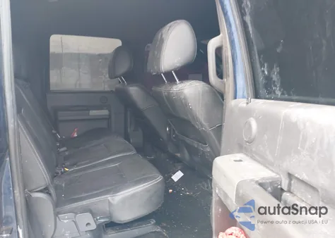 2011 Ford F-250 Lariat z USA, uszkodzony, nr VIN 1FT7W2BT1BEB71135